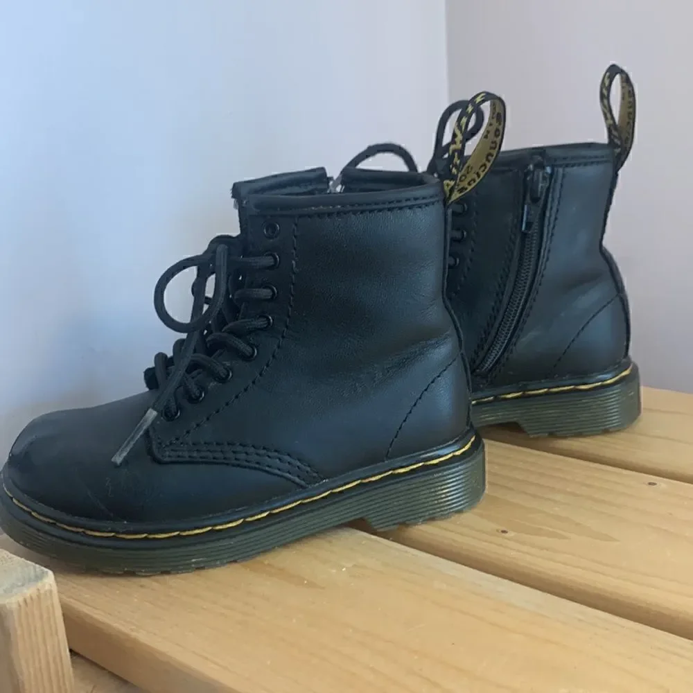 Dr. Martens Leather Combat Boots Black Kids Size 8 Zipper Laces